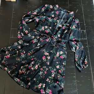 Lightweight long sleeve floral print dress.  Size L
